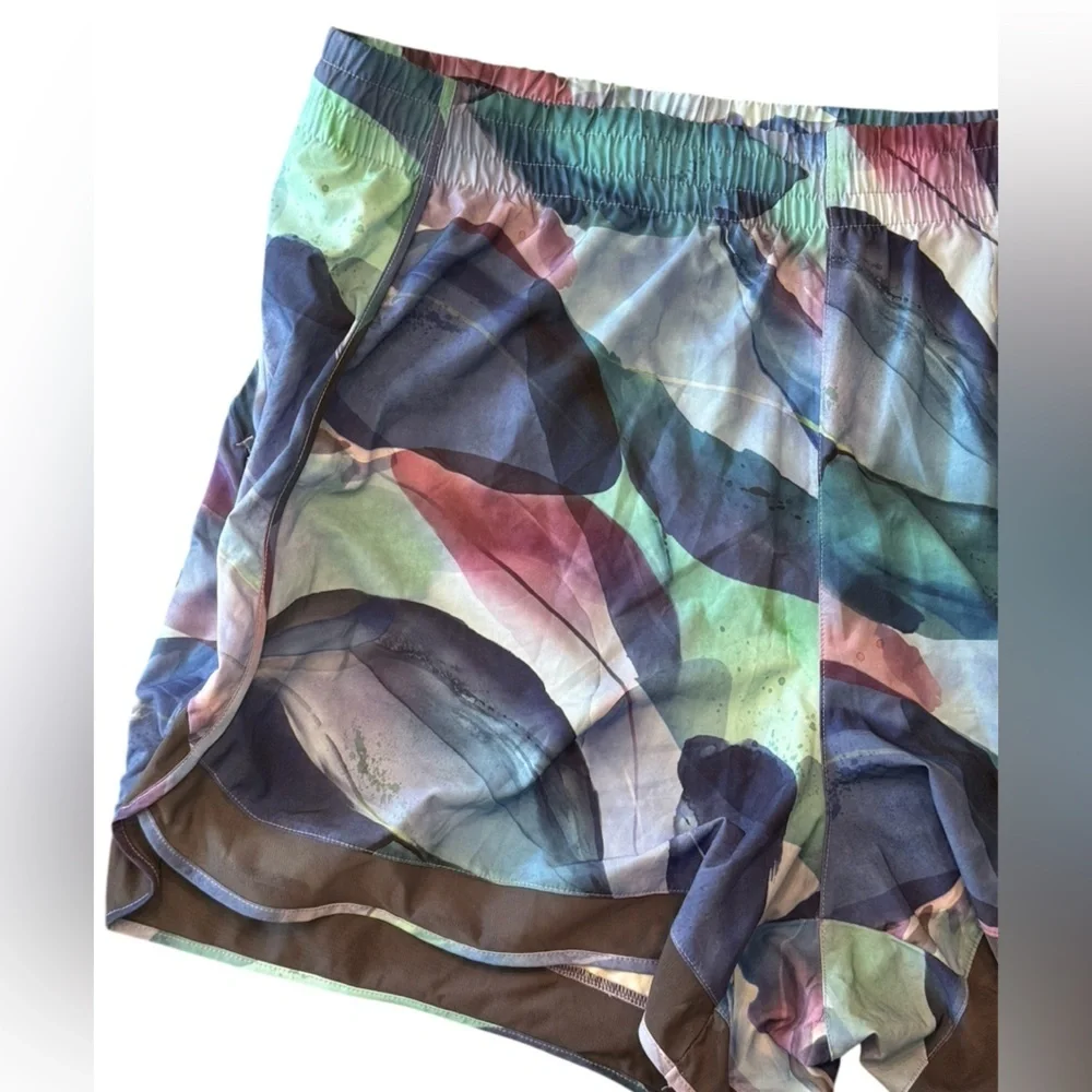 Athleta Printed Mesh Racer Run Short 4” Plus Size - Picture 7 of 7